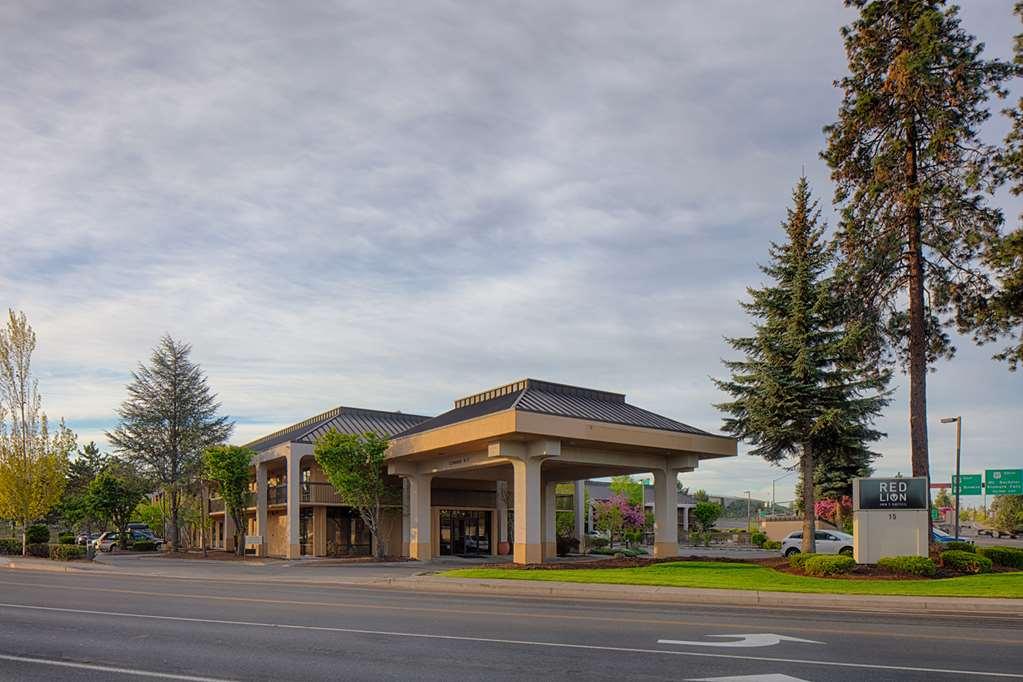 Red Lion Inn & Suites Deschutes River - Бенд Екстериор снимка